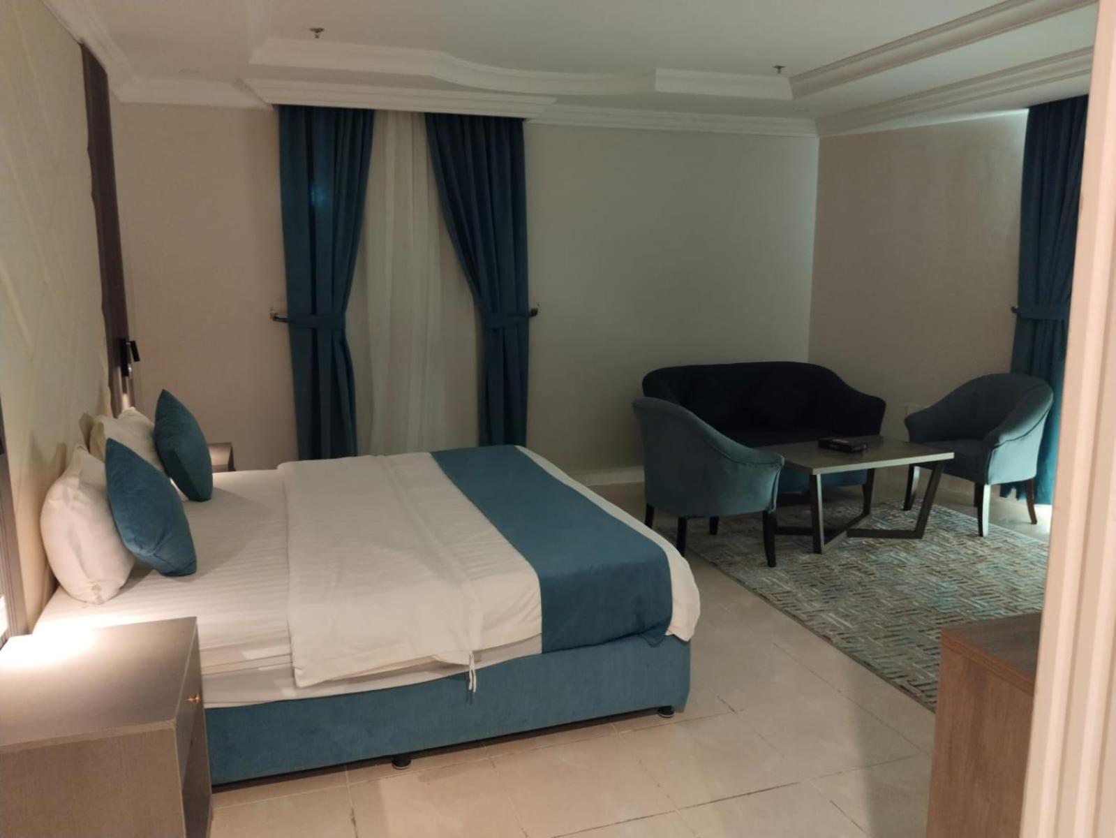 شقق اطلالة ابحر للشقق المخدومة Jeddah Exterior photo